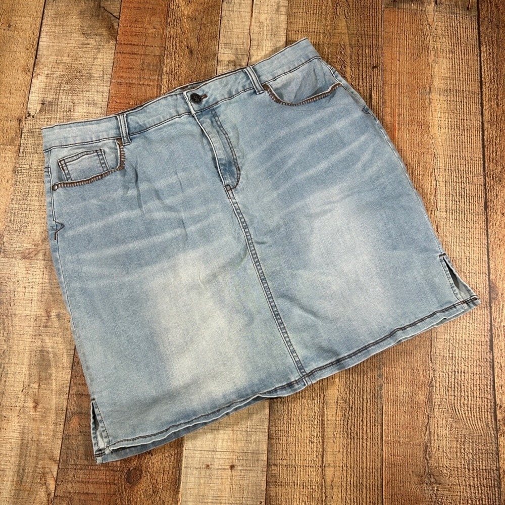 Bit & Bridle Western Denim Jean Skirt Light Wash Stretch Size 16